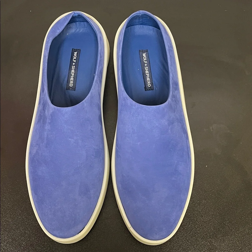 Wolf & Shepherd Royal blue slip on cruise Mules sz 41